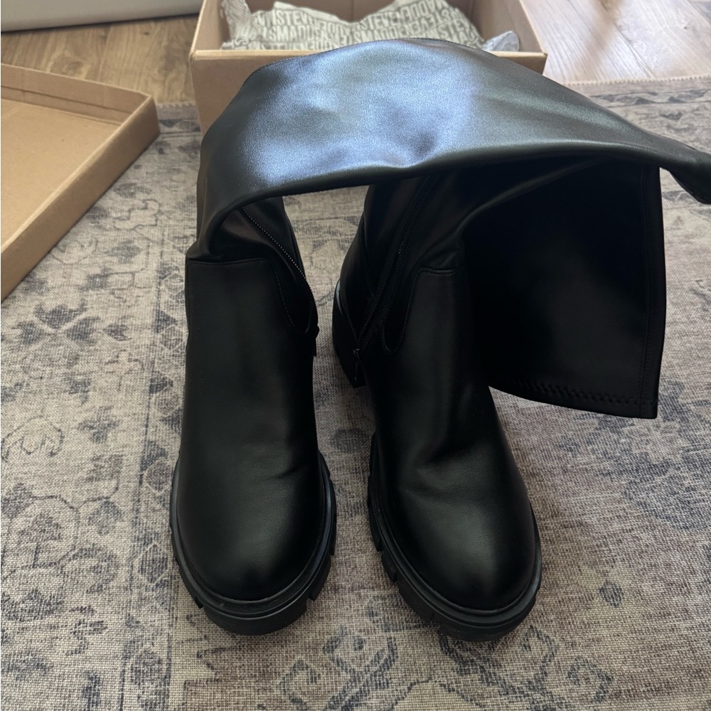 Steve Madden ‘Higher’ Black Knee High Boots - Picture 5 of 9